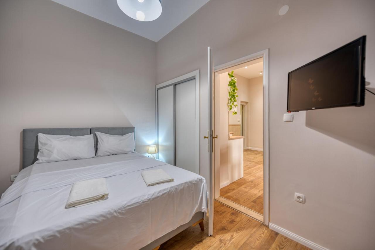 Apartments Vujosevic ติวัต ภายนอก รูปภาพ