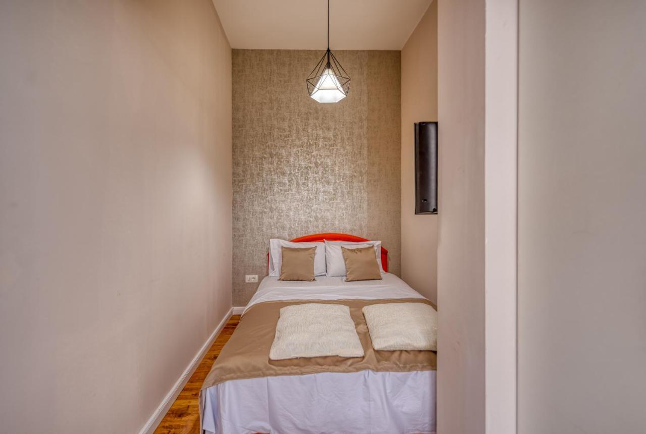 Apartments Vujosevic ติวัต ภายนอก รูปภาพ