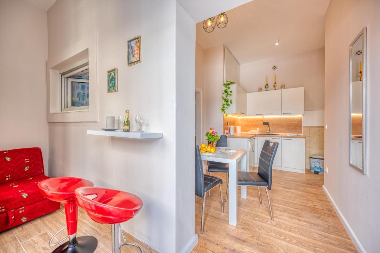 Apartments Vujosevic ติวัต ภายนอก รูปภาพ