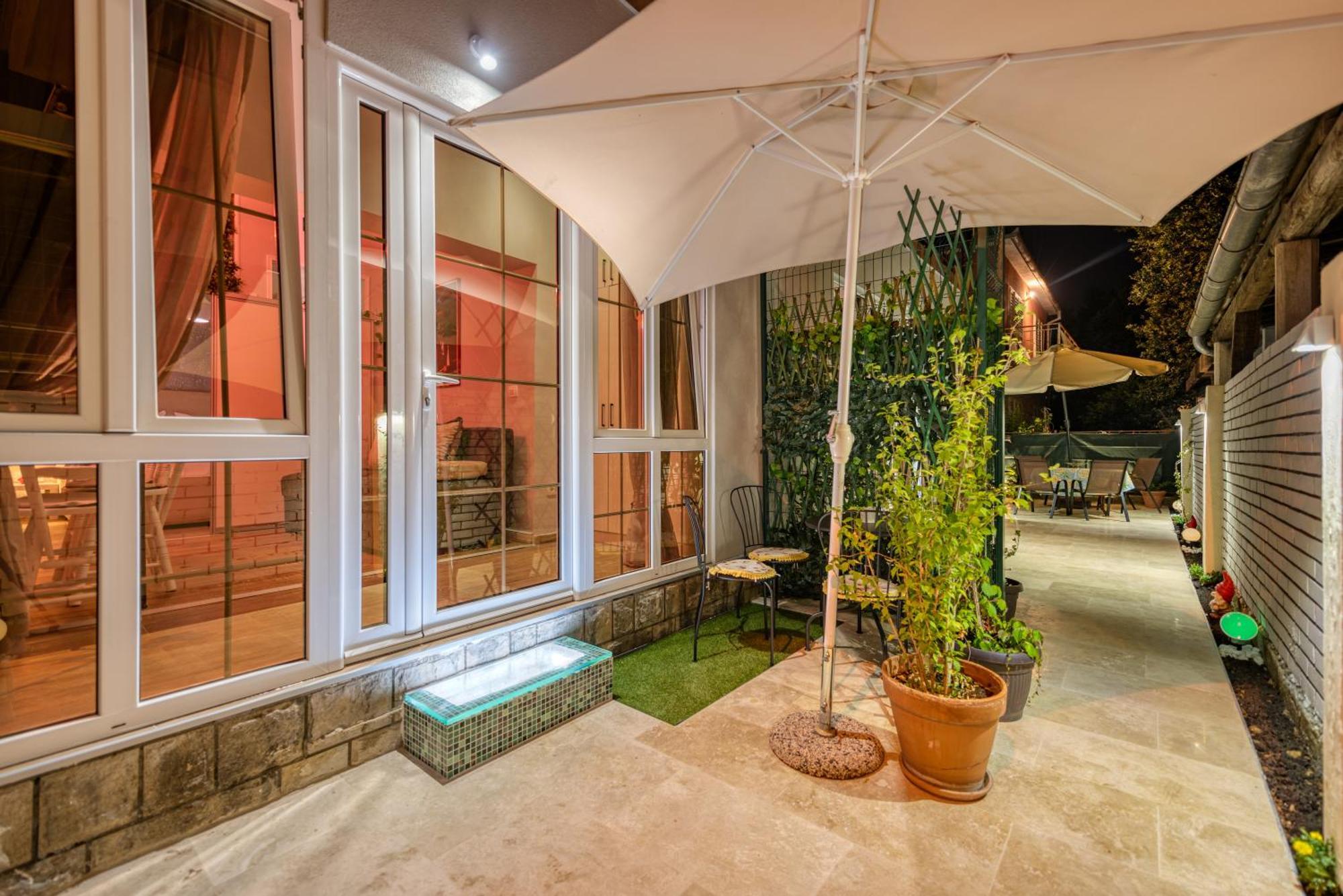 Apartments Vujosevic ติวัต ภายนอก รูปภาพ